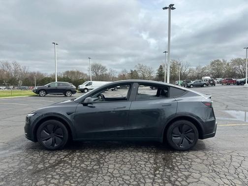2026 Tesla Model Y AWD