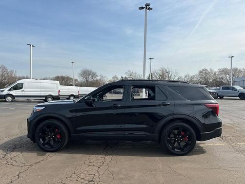 Agate Black Metallic 2023 Ford Explorer ST