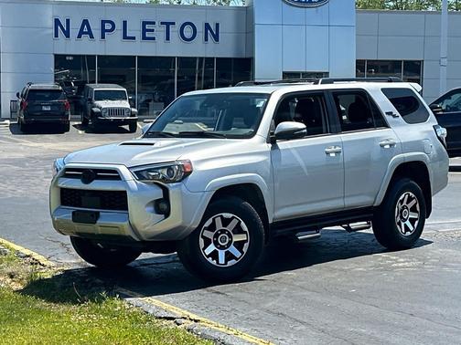 Classic Silver Metallic 2023 Toyota 4Runner TRD Off Road Premium