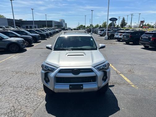 Classic Silver Metallic 2023 Toyota 4Runner TRD Off Road Premium
