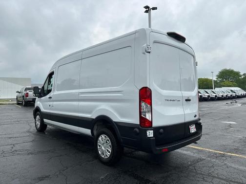 2023 Ford Transit-250