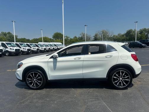 2017 Mercedes-Benz GLA 250 Base 4MATIC