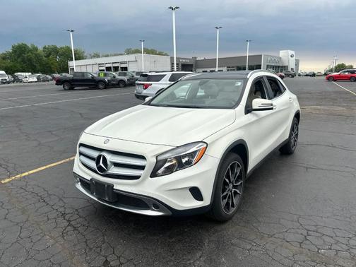 2017 Mercedes-Benz GLA 250 Base 4MATIC
