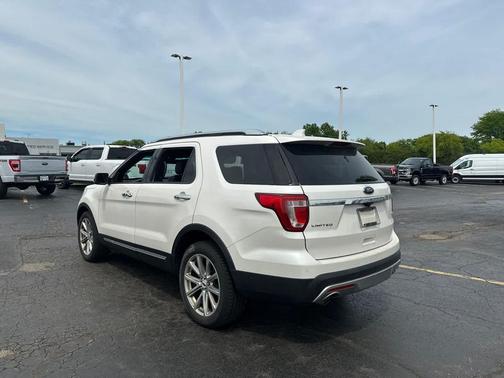 White Platinum Metallic Tri-Coat 2017 Ford Explorer Limited