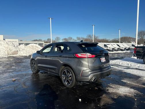2024 Ford Edge ST