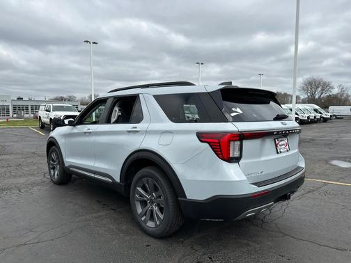 2025 Ford Explorer Active