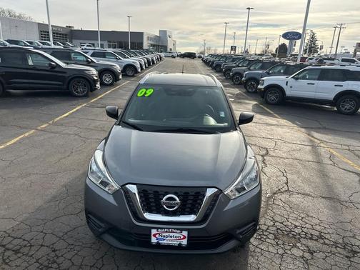 2019 Nissan Kicks S