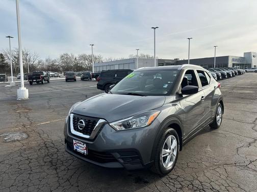2019 Nissan Kicks S