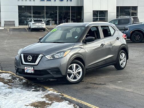 2019 Nissan Kicks S
