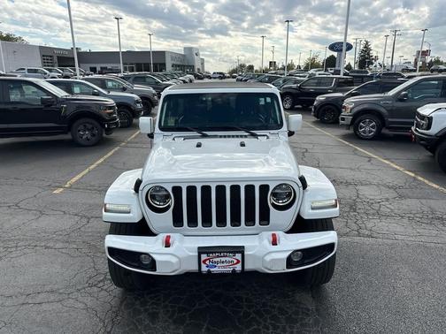 2021 Jeep Wrangler Unlimited Sahara Altitude