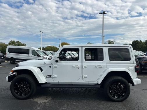 2021 Jeep Wrangler Unlimited Sahara Altitude