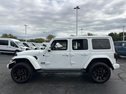 2021 Jeep Wrangler Unlimited Sahara