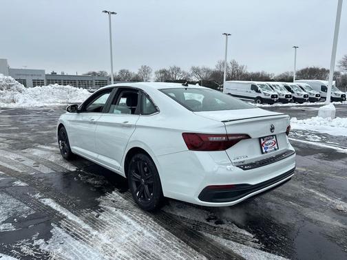 2024 Volkswagen Jetta 1.5T SE