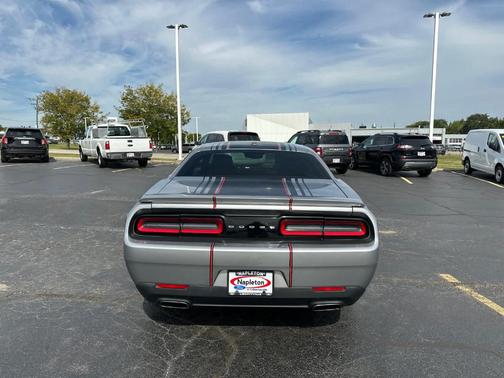 2015 Dodge Challenger SXT