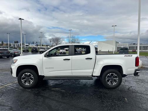 Summit White 2022 Chevrolet Colorado Z71