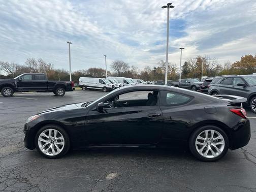 2013 Hyundai Genesis 2.0T