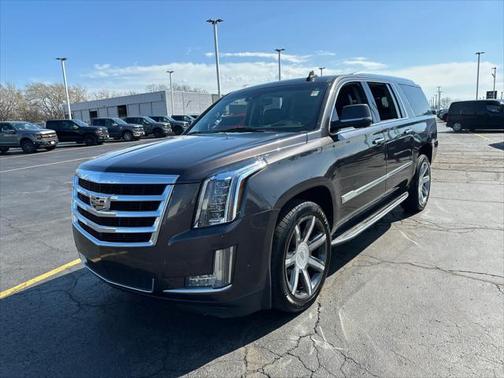 2017 Cadillac Escalade ESV Luxury