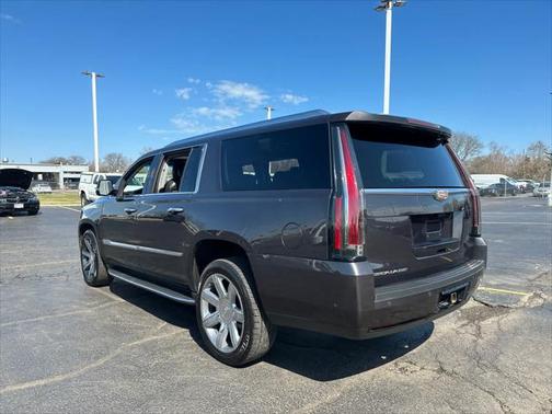 2017 Cadillac Escalade ESV Luxury