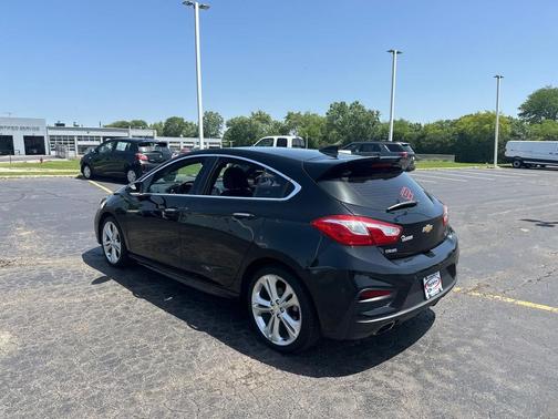 Black 2017 Chevrolet Cruze Premier