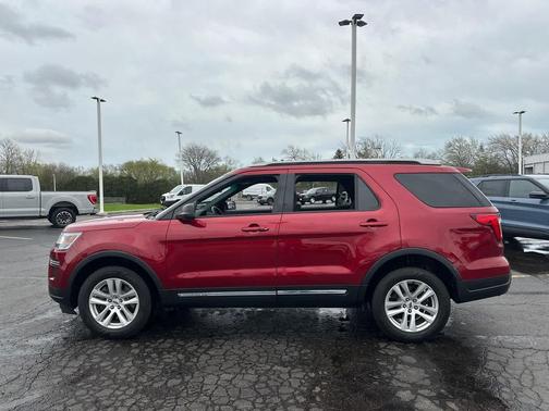 Ruby Red Metallic Tinted Clearcoat 2019 Ford Explorer XLT