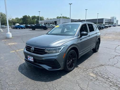 2022 Volkswagen Tiguan 2.0T SE R-Line Black
