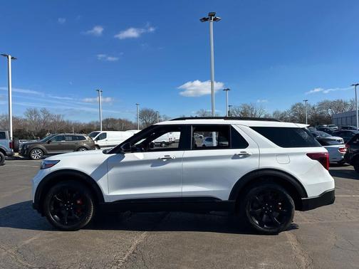 2024 Ford Explorer ST