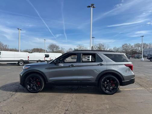 2024 Ford Explorer ST