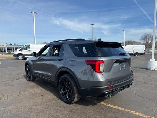 2024 Ford Explorer ST