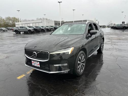 2023 Volvo XC60 B5 Plus Bright Theme