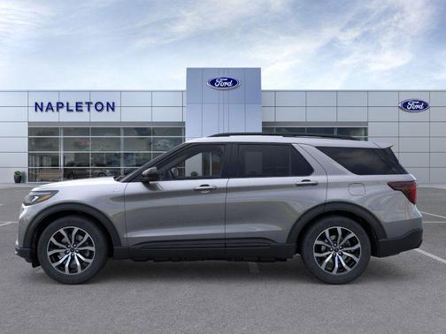 Carbonized Gray Metallic 2026 Ford Explorer ST-Line