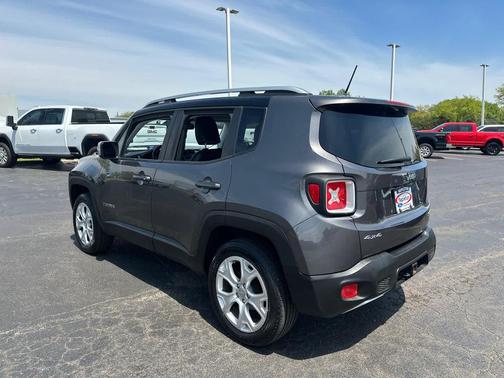 Granite Crystal Metallic Clearcoat 2016 Jeep Renegade Limited