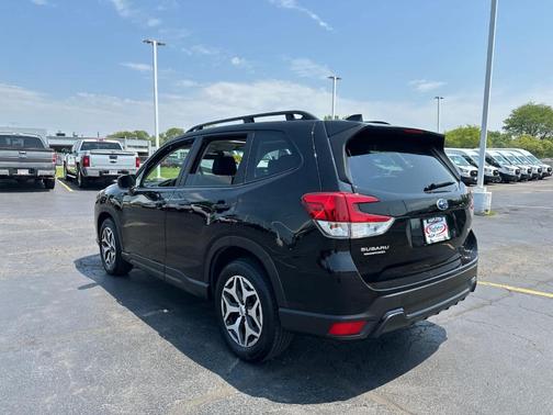 2022 Subaru Forester Premium