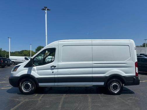 2018 Ford Transit-350 148 WB Medium Roof Cargo