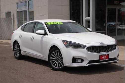 Photo 2 of 3 of 2019 Kia Cadenza Premium