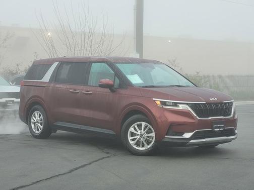 2024 Kia Carnival LX