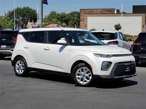 2022 Kia Soul LX