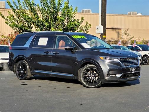 2023 Kia Carnival SX