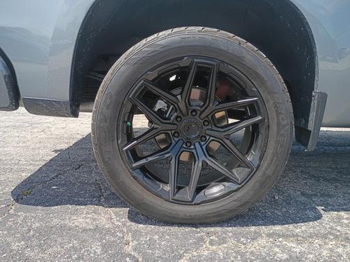 Sterling Gray Metallic 2024 Chevrolet Silverado 1500 RST