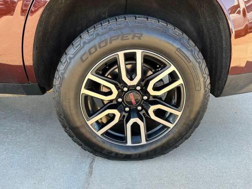 2022 GMC Yukon 4WD AT4