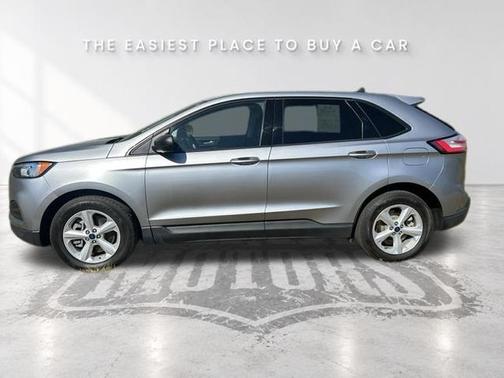 Silver Metallic 2021 Ford Edge SE