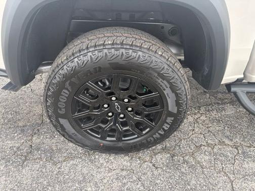 White Sands 2026 Chevrolet Colorado Trail Boss