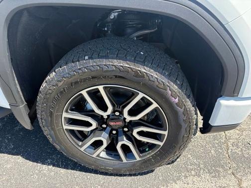 Summit White 2026 GMC Sierra 1500 AT4