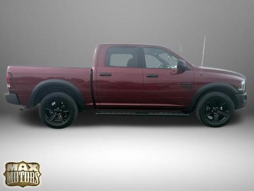 Delmonico Red Pearlcoat 2022 RAM 1500 Classic Warlock