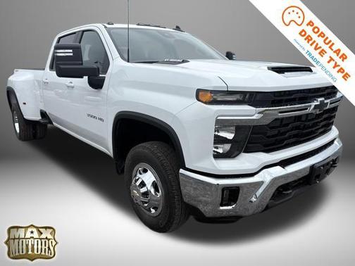 Summit White 2026 Chevrolet Silverado 3500 LT