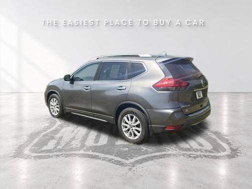 Gun Metallic 2017 Nissan Rogue SV