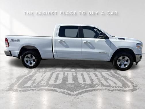 Bright White Clearcoat 2022 RAM 1500 Big Horn