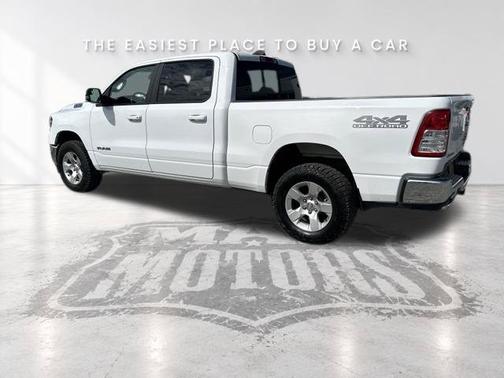Bright White Clearcoat 2022 RAM 1500 Big Horn