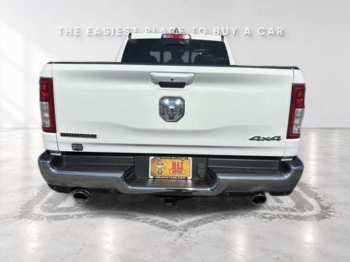 Bright White Clearcoat 2022 RAM 1500 Big Horn