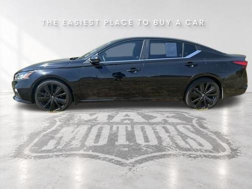 Super Black Clearcoat 2021 Nissan Altima 2.5 SR