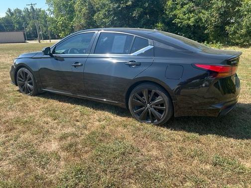 Super Black Clearcoat 2021 Nissan Altima 2.5 SR